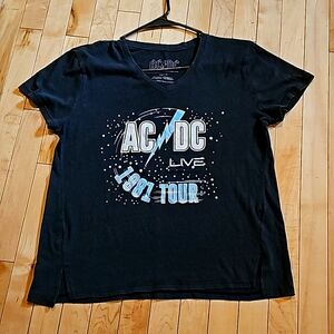 Ac/dc tee